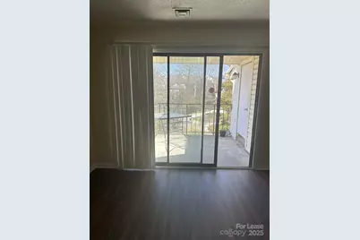 4816 Spring Lake Drive #E, Charlotte, NC 28212 - Photo 6