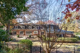 758 Williamsburg Dr NE, Concord, NC 28025 - Photo 2