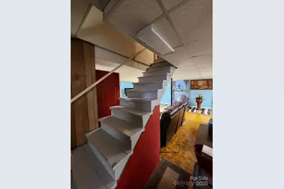 406 S Caldwell Avenue, Newton, NC 28658 - Photo 18