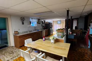 406 S Caldwell Ave, Newton, NC 28658 - Photo 20