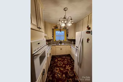 406 S Caldwell Avenue, Newton, NC 28658 - Photo 30