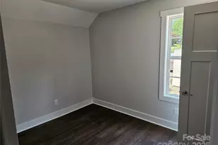 139 Brooks Cove Rd, Black Mountain, NC 28711 - Photo 8