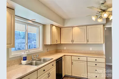 23 St. Andrews Drive, Etowah, NC 28729 - Photo 14