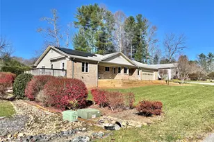 23 St Andrews Dr, Etowah, NC 28729 - Photo 4