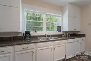 709 Myrtle Dr, Rock Hill, SC 29730 - Photo 10