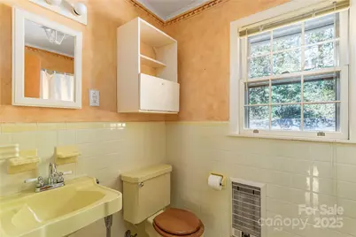 220 Ridge Road, Waynesville, NC 28786 - Photo 16