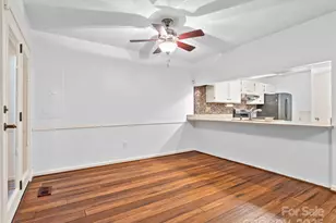 802 Parkway Vista Dr, Asheville, NC 28805 - Photo 8