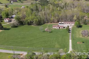 1368 Cajah Mountain Rd, Hudson, NC 28638 - Photo 6