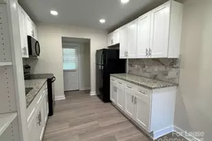 19612 Oak St, Cornelius, NC 28031 - Photo 6