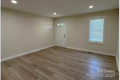 19612 Oak Street #7, Cornelius, NC 28031 - Photo 8