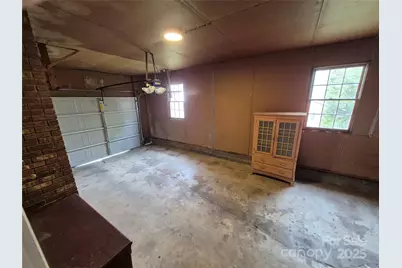 64 Round Top Road, Asheville, NC 28803 - Photo 18