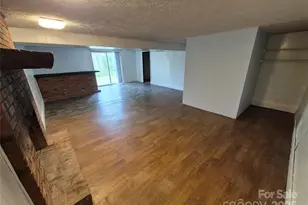 64 Round Top Rd, Asheville, NC 28803 - Photo 16