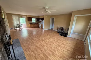 64 Round Top Rd, Asheville, NC 28803 - Photo 6