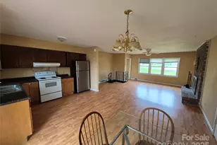 64 Round Top Rd, Asheville, NC 28803 - Photo 8