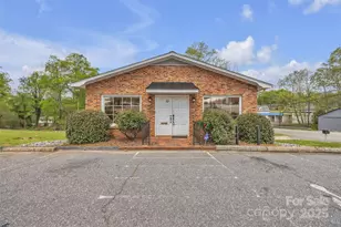 10 1st Ave NW, Taylorsville, NC 28681 - Photo 1