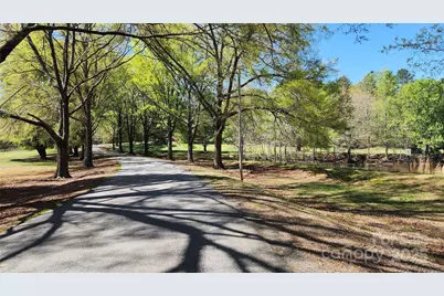 3190 Holly Road, Connelly Springs, NC 28612 - Photo 16