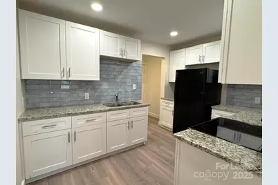 19612 Oak Street #5, Cornelius, NC 28031 - Photo 4