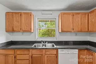 412 Trammell Ave, Canton, NC 28716 - Photo 18