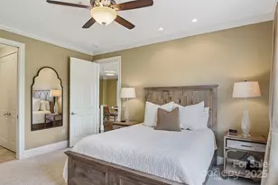 350 E Allen St, Hendersonville, NC 28792 - Photo 20