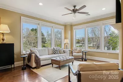 350 E Allen Street #201, Hendersonville, NC 28792 - Photo 2