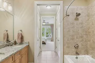 350 E Allen St, Hendersonville, NC 28792 - Photo 24