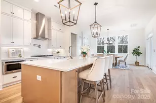 131 High Lake Dr, Statesville, NC 28677 - Photo 2