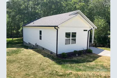 1889 Oak Hollow Road, Gastonia, NC 28054 - Photo 2