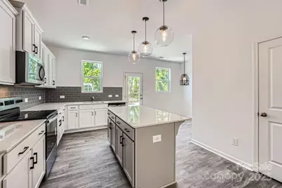 3015 Howell Mill Road, Charlotte, NC 28208 - Photo 16