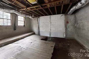 903 W Davidson Ave, Gastonia, NC 28052 - Photo 12