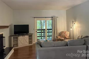 305 Piney Mountain Dr, Asheville, NC 28805 - Photo 16