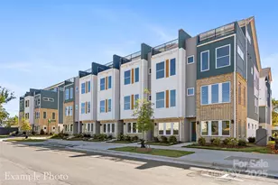 554 Rountree Rd, Charlotte, NC 28217 - Photo 2