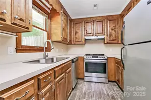 306 Oak St, York, SC 29745 - Photo 32