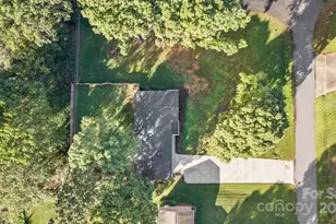 137 Deal Ln, Statesville, NC 28677 - Photo 10