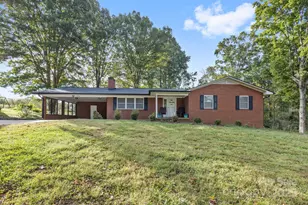 137 Deal Ln, Statesville, NC 28677 - Photo 8