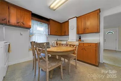 128 Summit Avenue, Brevard, NC 28712 - Photo 16