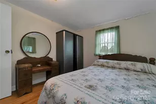 128 Summit Ave, Brevard, NC 28712 - Photo 24