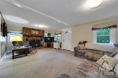 128 Summit Avenue, Brevard, NC 28712 - Photo 12