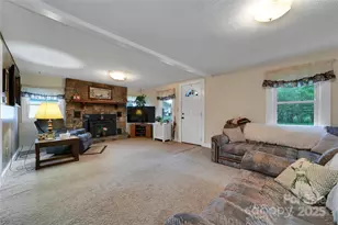 128 Summit Ave, Brevard, NC 28712 - Photo 12