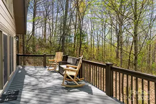 837 Peregrine Dr, Hendersonville, NC 28739 - Photo 12