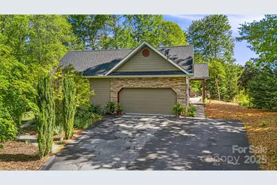 411 Alta Circle, Hendersonville, NC 28739 - Photo 32