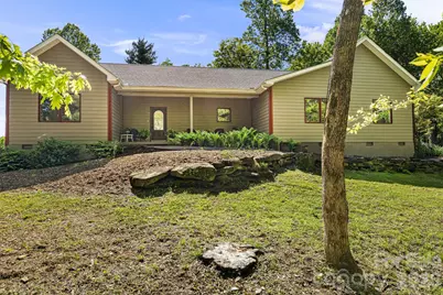 411 Alta Circle, Hendersonville, NC 28739 - Photo 2