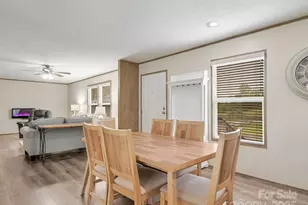 123 Big Oak Rd, Hendersonville, NC 28792 - Photo 10