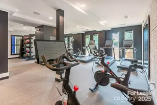 902 W 4th St, Charlotte, NC 28202 - Photo 18