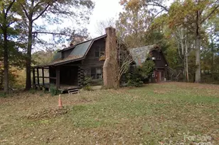 627 Bolick Rd, Fort Mill, SC 29707 - Photo 2