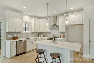 205 Coxe Avenue, Charlotte, NC 28208 - Photo 6