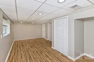 689 New Haw Creek Rd, Asheville, NC 28805 - Photo 30