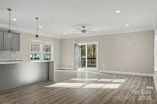 4006 Scarlet Dr, Matthews, NC 28104 - Photo 8