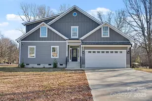4006 Scarlet Dr, Matthews, NC 28104 - Photo 1