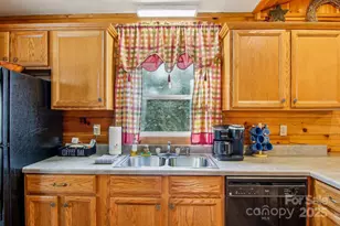 33 Shepherds Creek Rd, Bryson City, NC 28713 - Photo 18