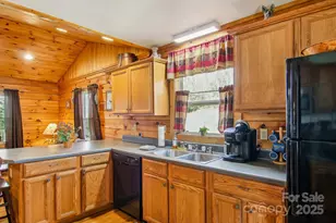 33 Shepherds Creek Rd, Bryson City, NC 28713 - Photo 22